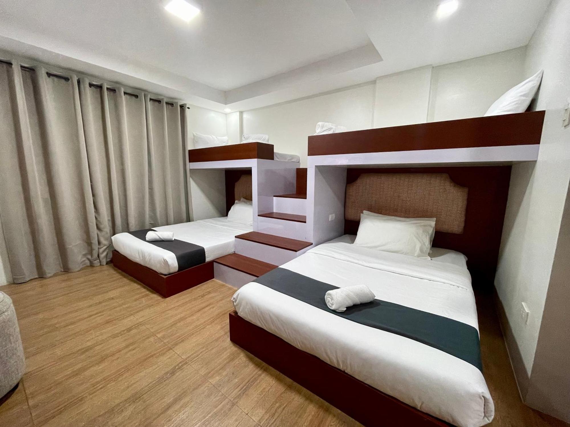 Staycation Hotel San Jose  Eksteriør bilde