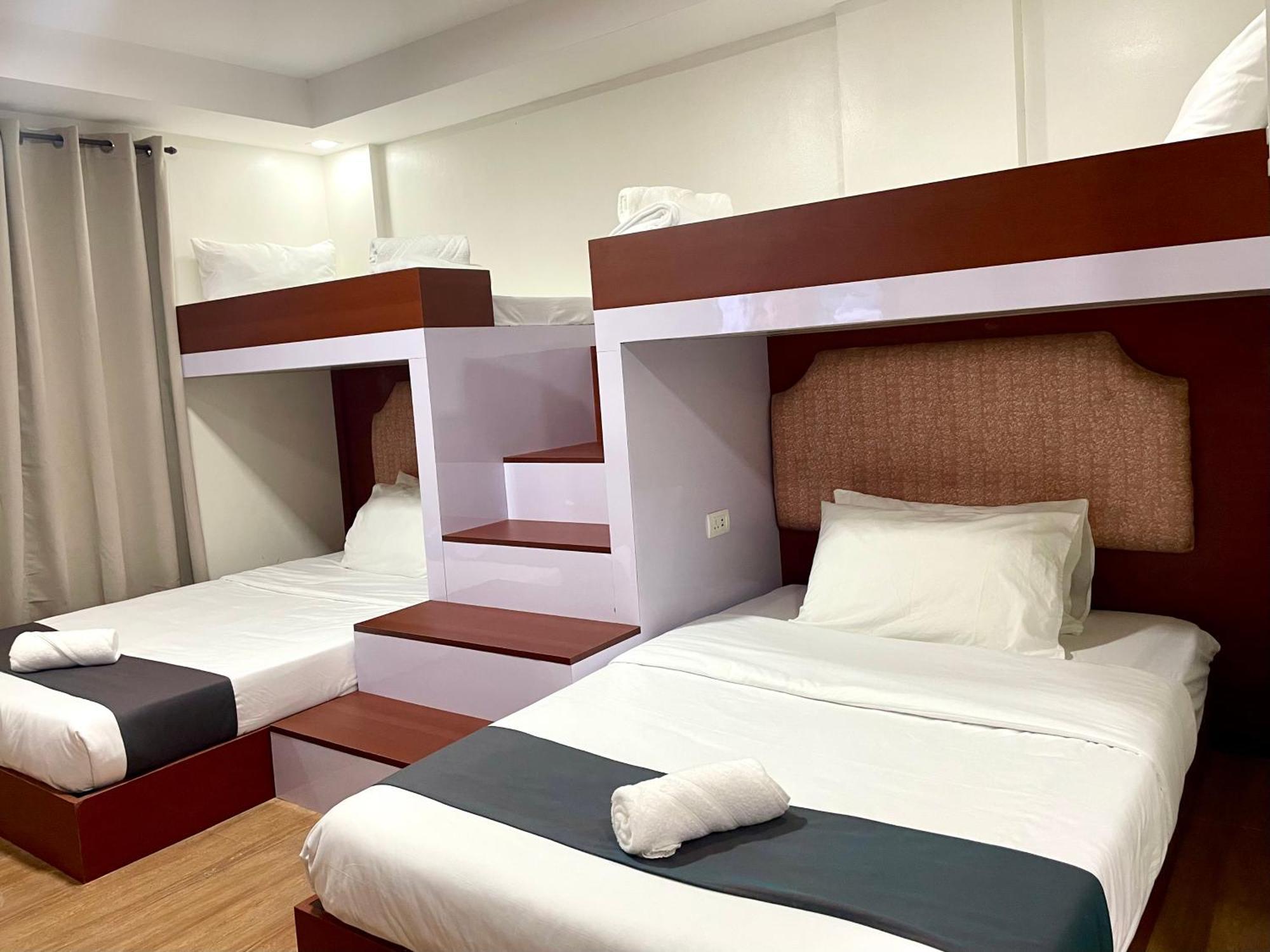 Staycation Hotel San Jose  Eksteriør bilde