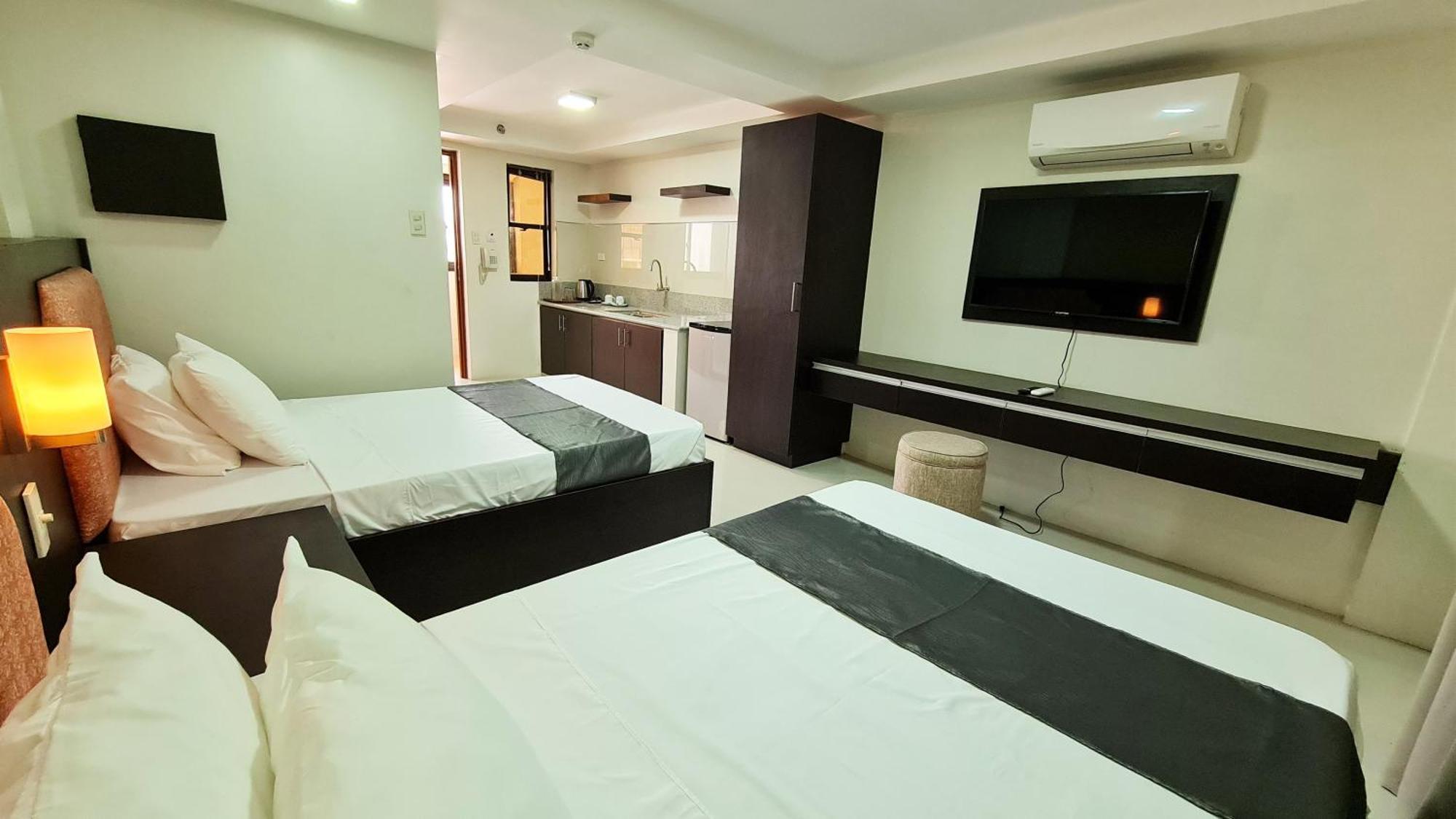 Staycation Hotel San Jose  Eksteriør bilde
