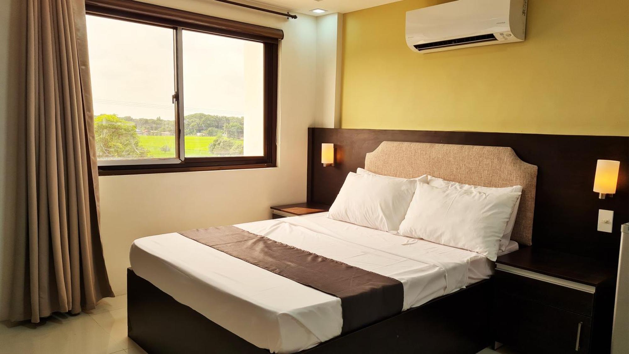 Staycation Hotel San Jose  Eksteriør bilde