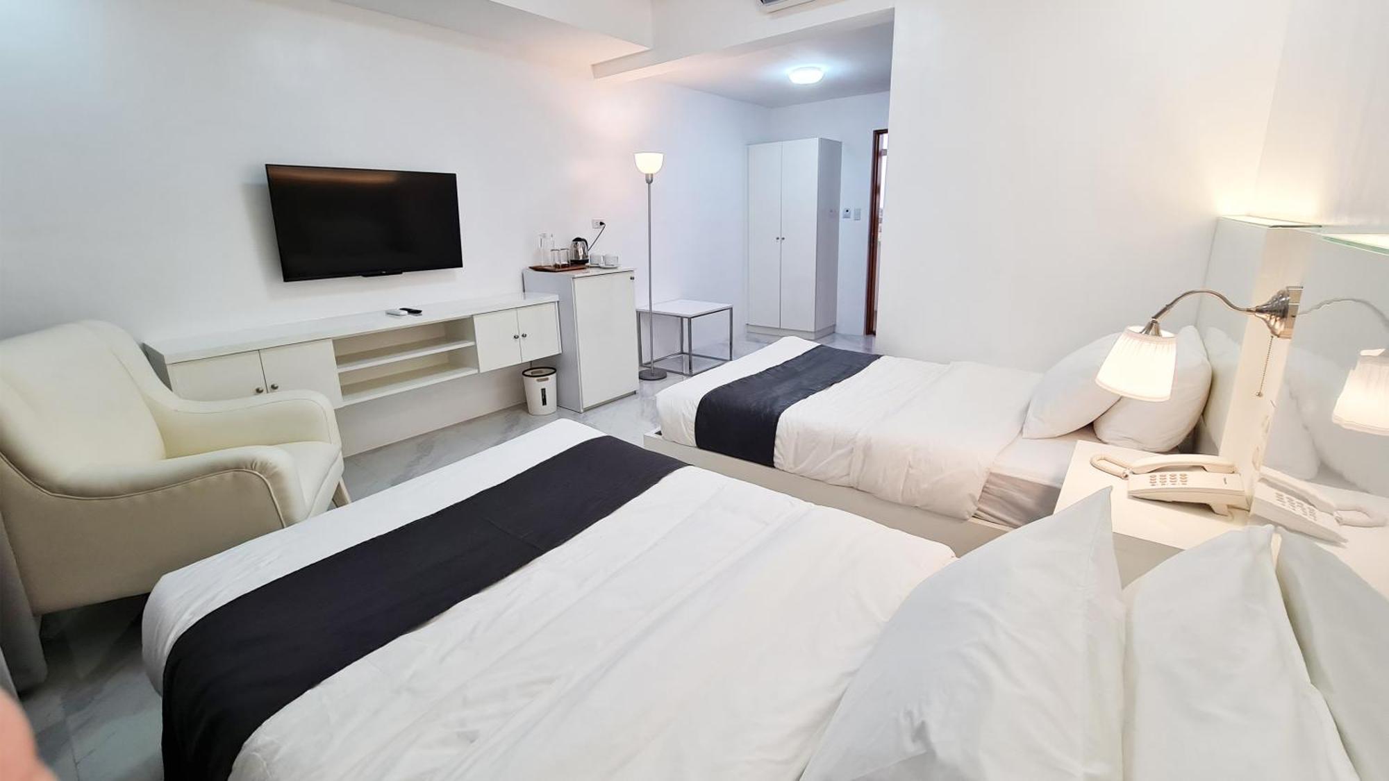 Staycation Hotel San Jose  Eksteriør bilde